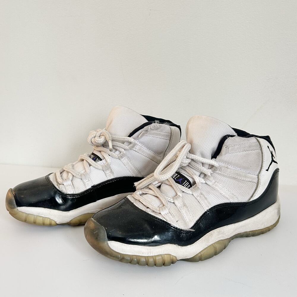 Nike Air Jordan Retro 11 Concord Youth Shoes Black White
